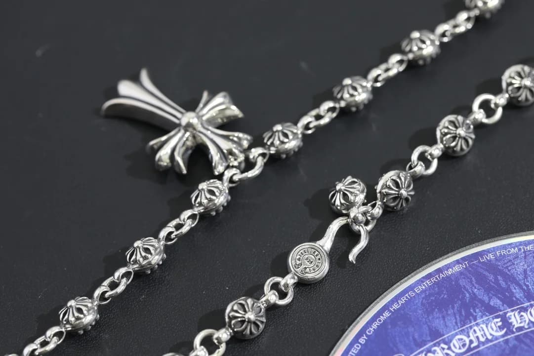 Фрагмент цепочки и застёжка колье Chrome Hearts