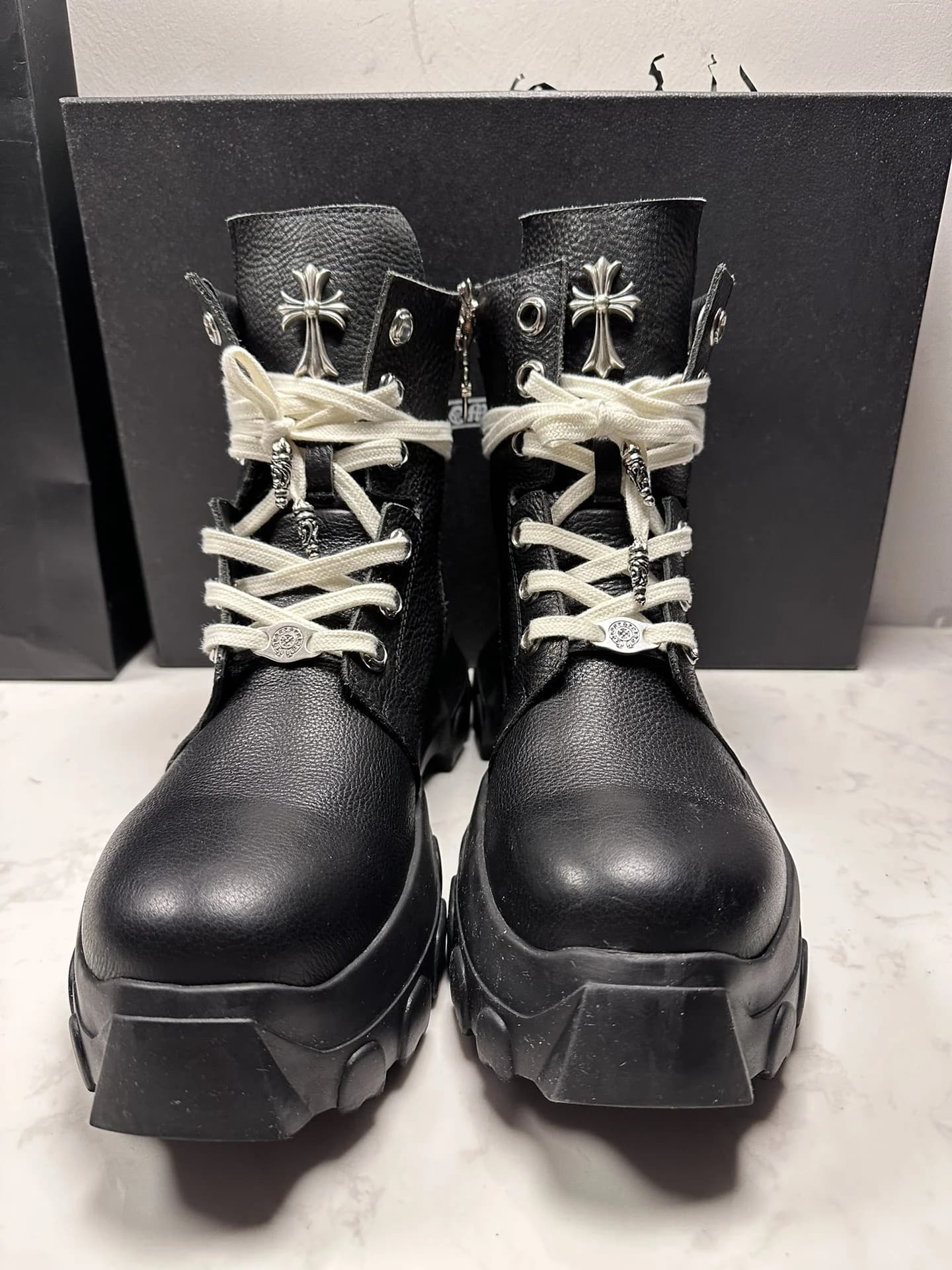 Ботинки Chrome Hearts x Rick Owens Bozo Tractor, вид спереди