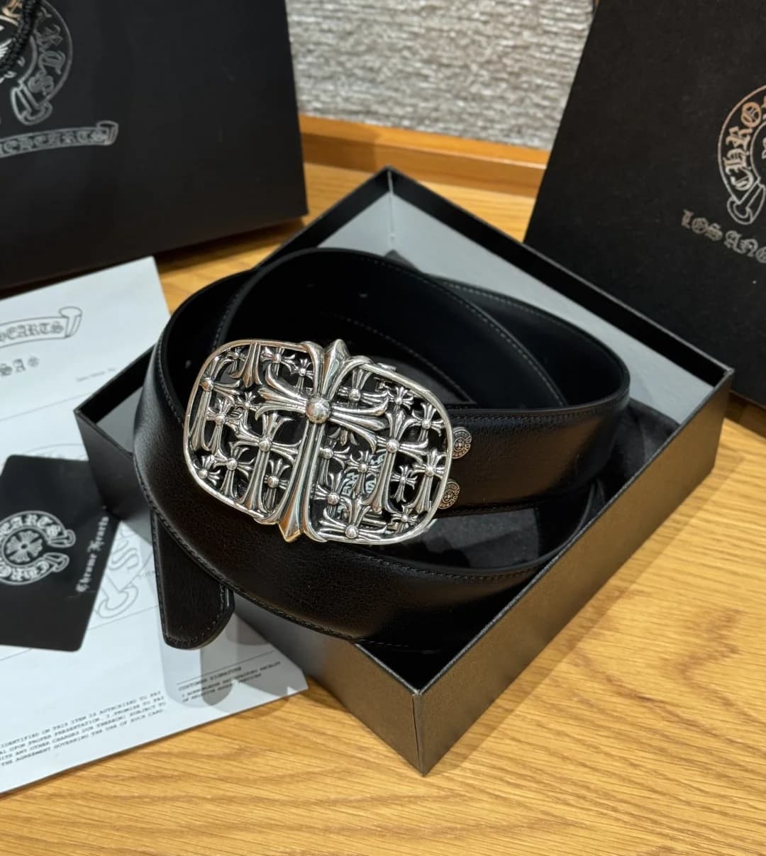 Черный кожаный ремень Chrome Hearts в коробке с серебристой пряжкой