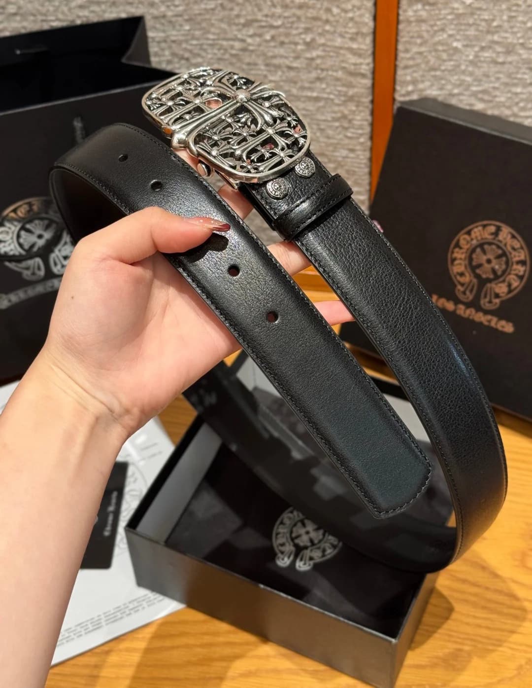 Ремень Chrome Hearts из черной кожи с отверстиями для регулировки длины