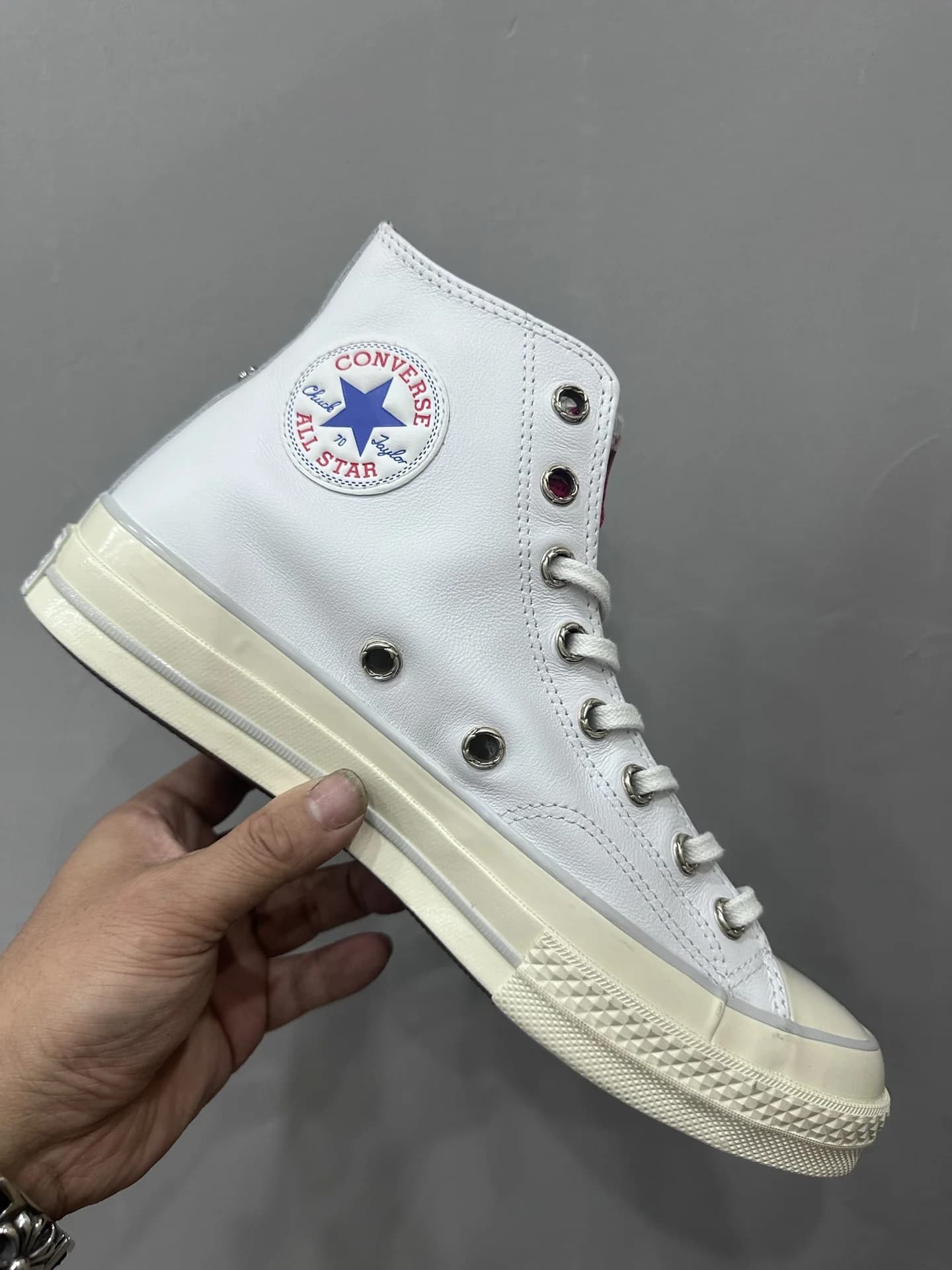Внутренняя сторона кед Chrome Hearts x Converse All Star с круглым логотипом