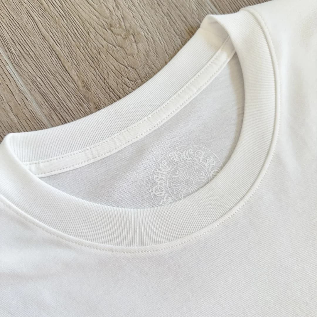 Круглый вырез горловины лонгслива Chrome Hearts