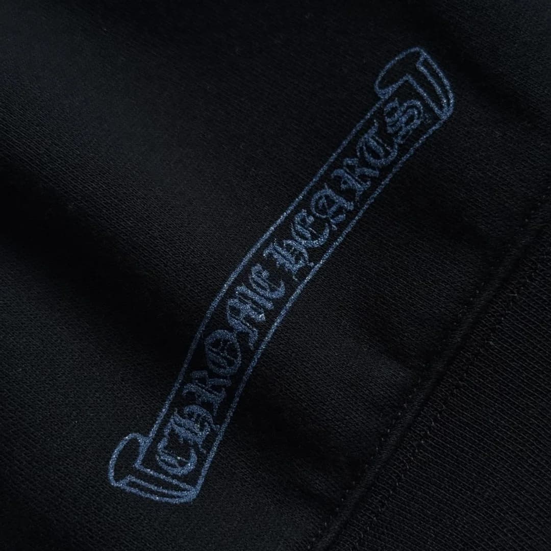 Шнурки капюшона и застежка-молния зип-худи Chrome Hearts
