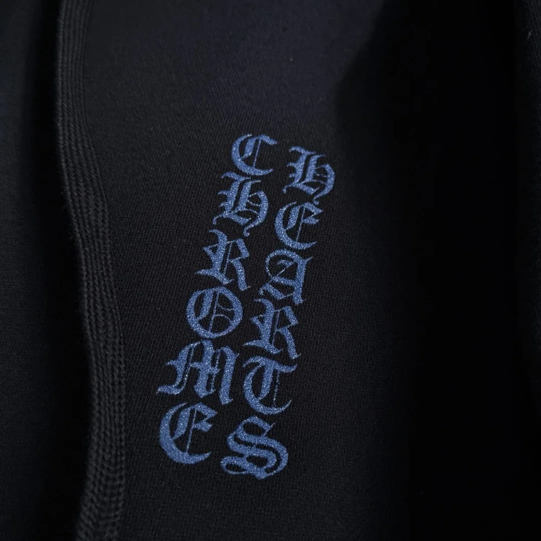 Зип-худи Chrome Hearts в разложенном виде спереди