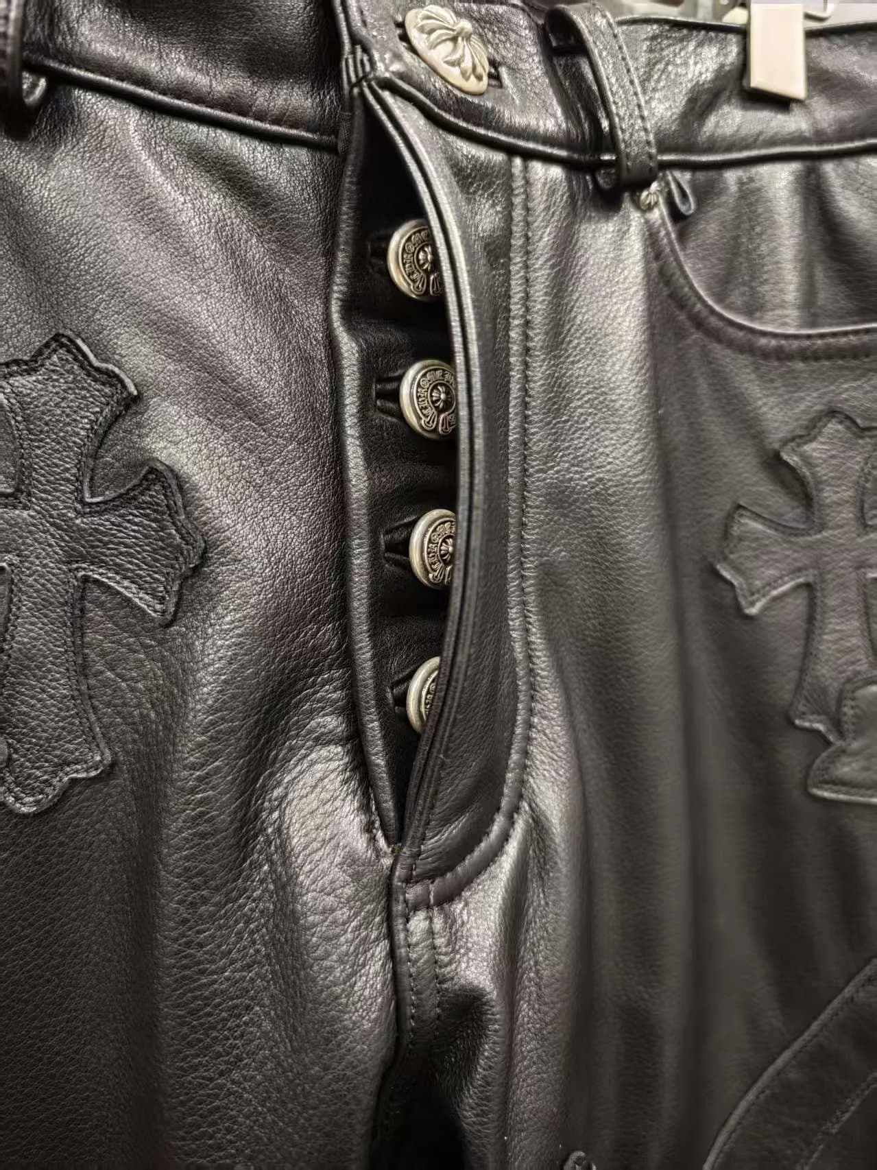 Застежка на металлические пуговицы-болты брюк Chrome Hearts