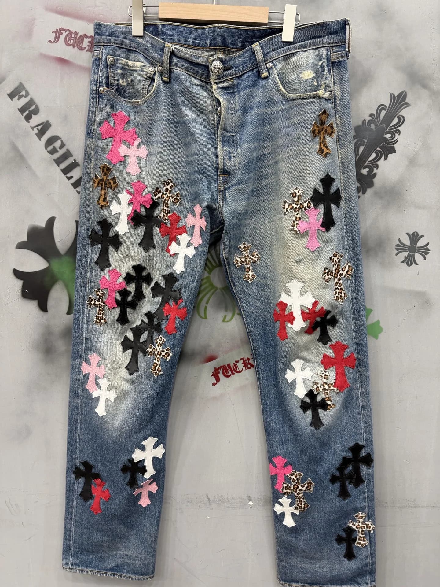 Джинсы Chrome Hearts