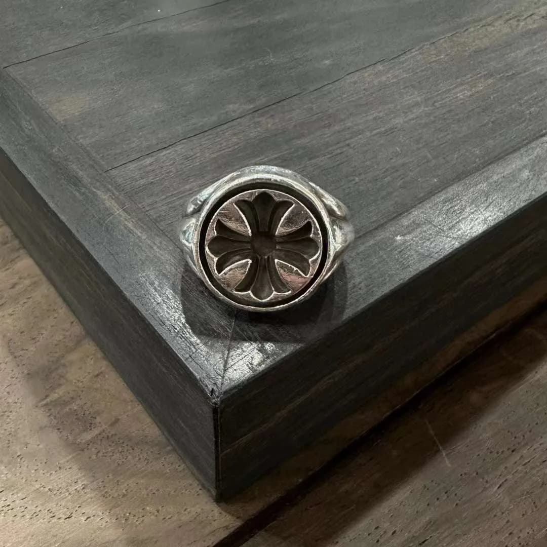Кольцо Chrome Hearts из серебра 925 пробы с готическим крестом