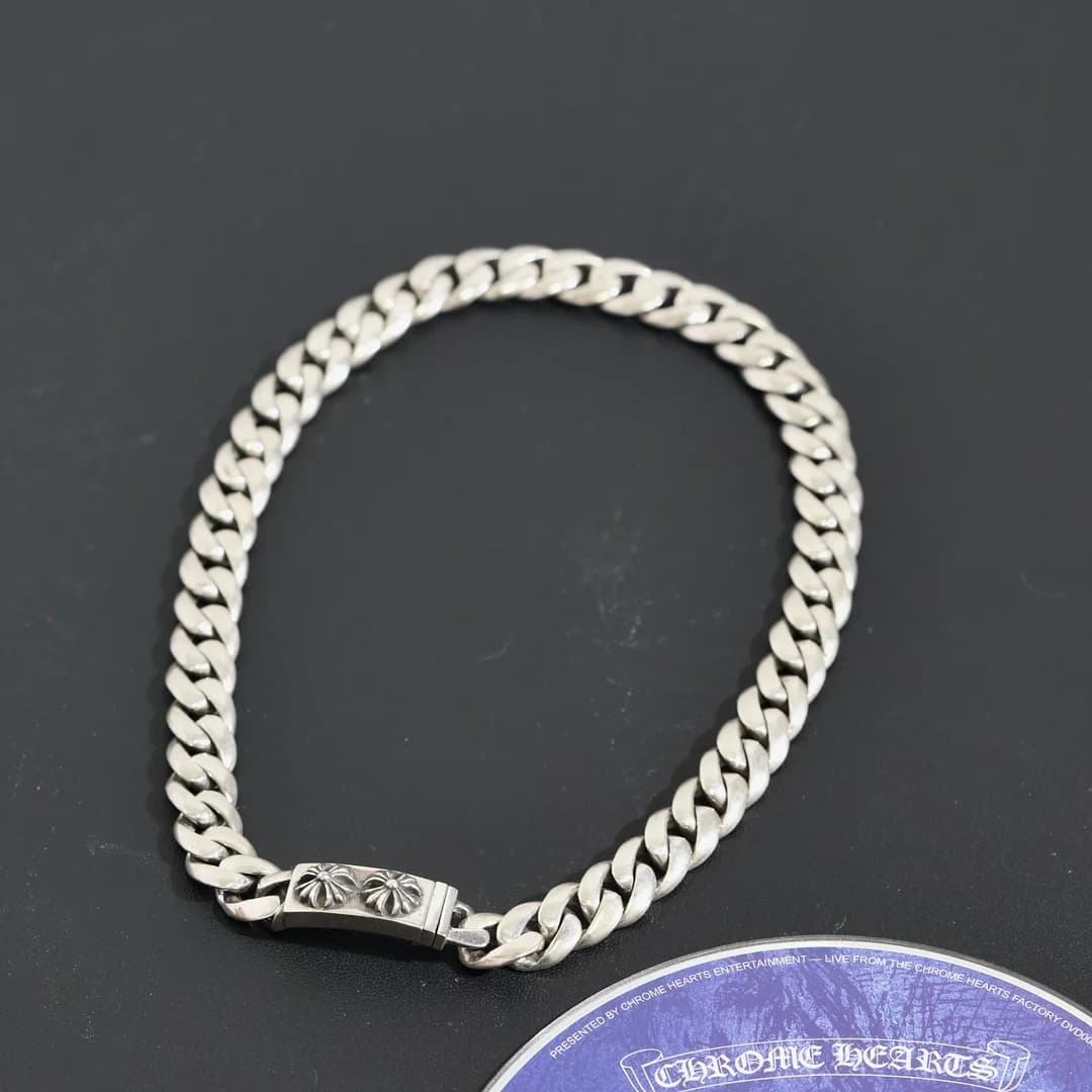Серебряная цепочка Chrome Hearts панцирного плетения, общий вид