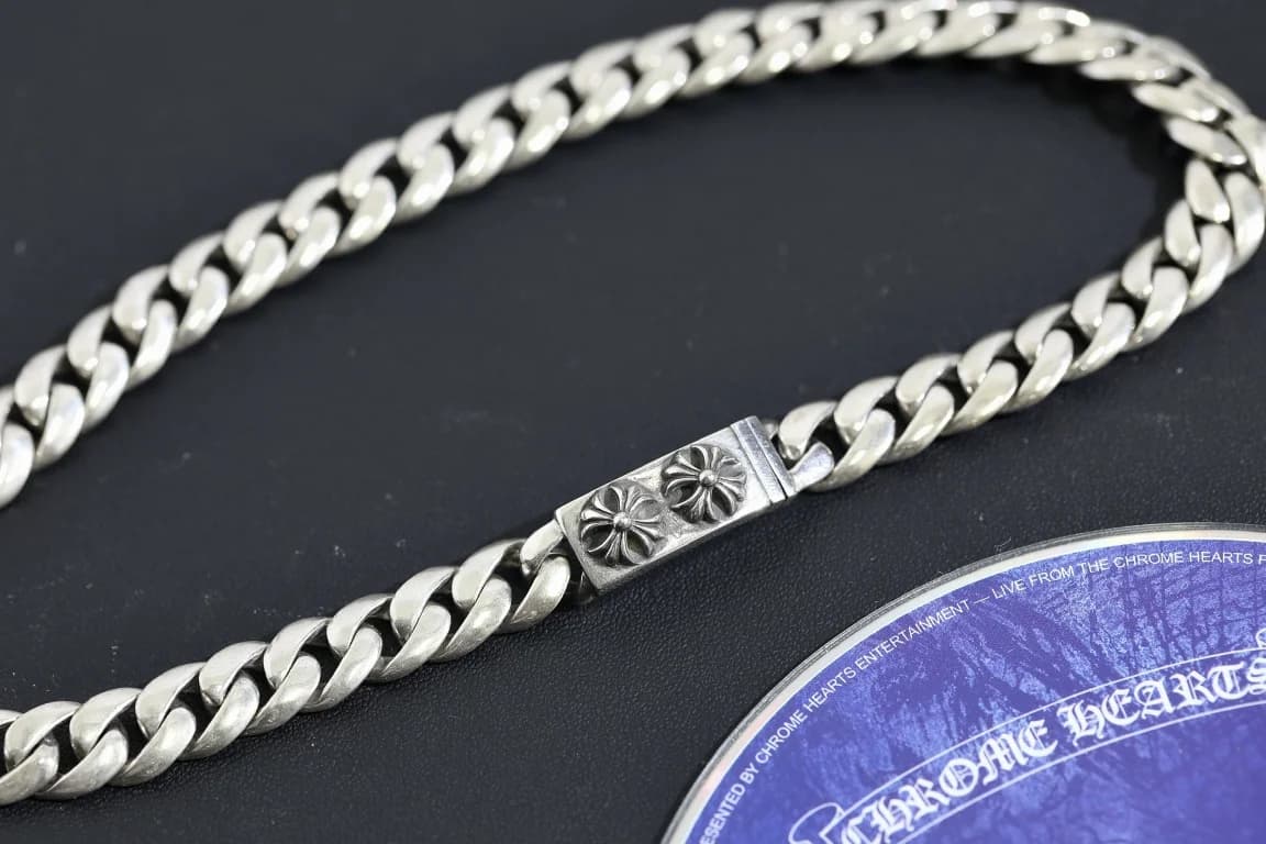 Коробчатый замок с крестами CH Cross на серебряной цепочке Chrome Hearts