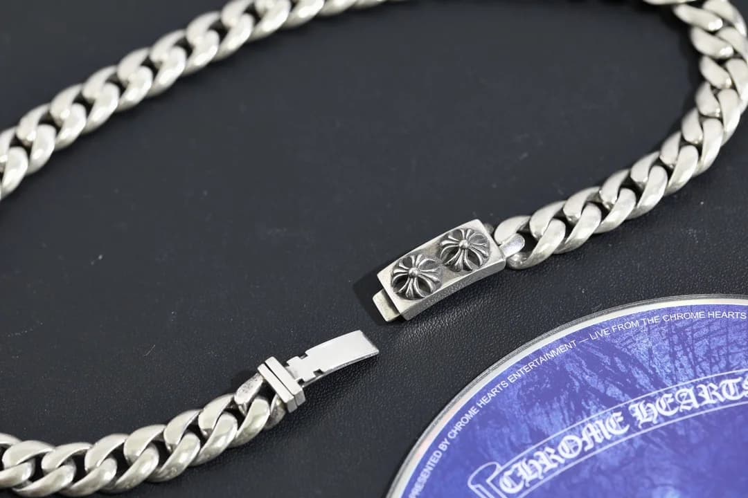 Серебряная цепочка Chrome Hearts с открытым замком