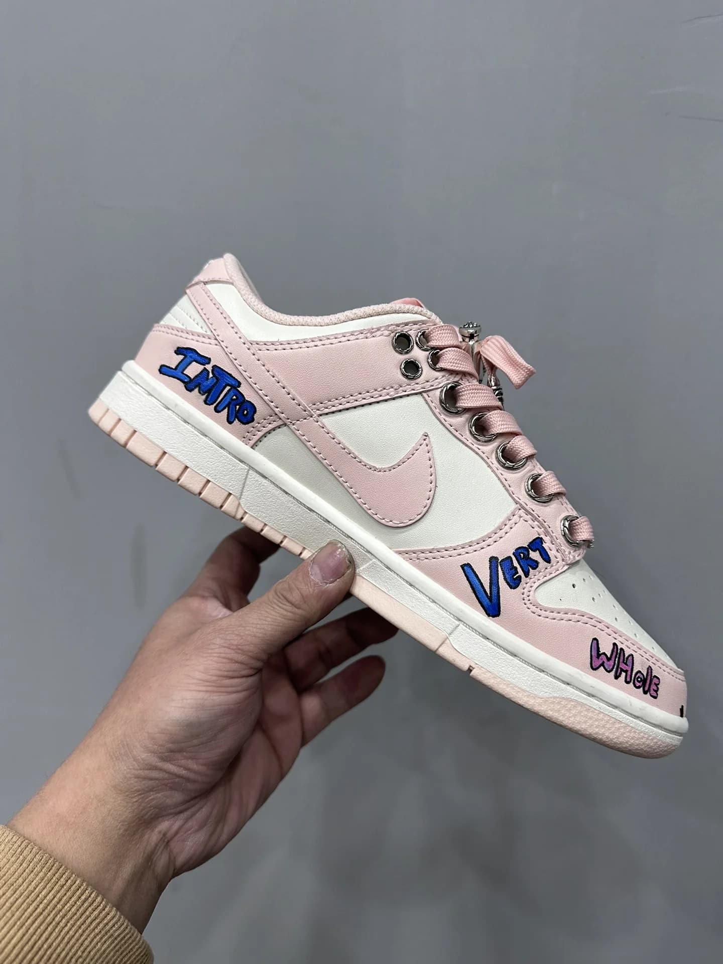 Кроссовки Chrome Hearts x Nike Dunk Low с принтами Matty Boy