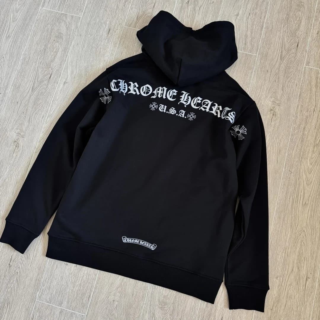 Толстовка Chrome Hearts с капюшоном, вид со спины