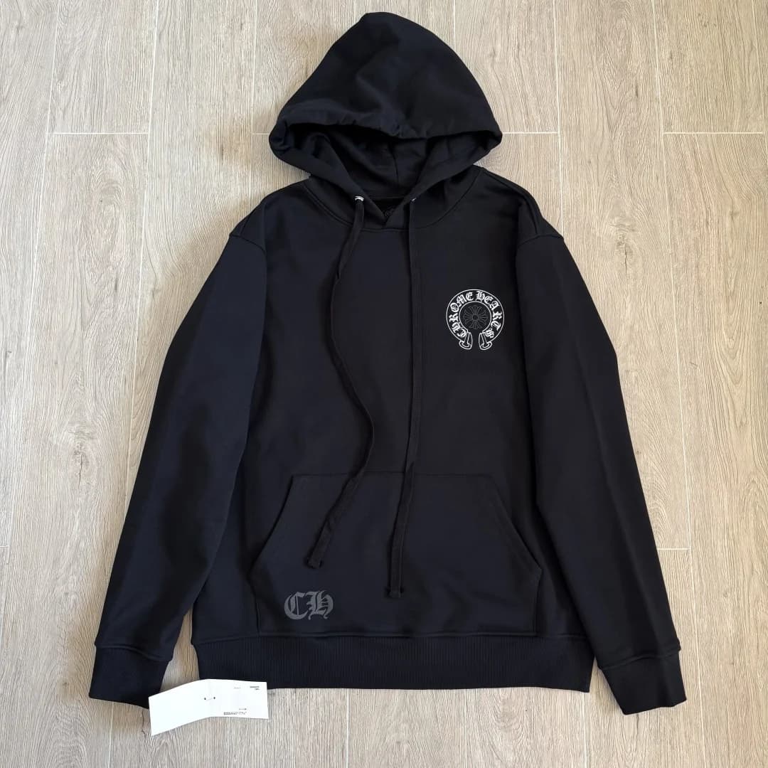 Черное худи Chrome Hearts с капюшоном, вид спереди