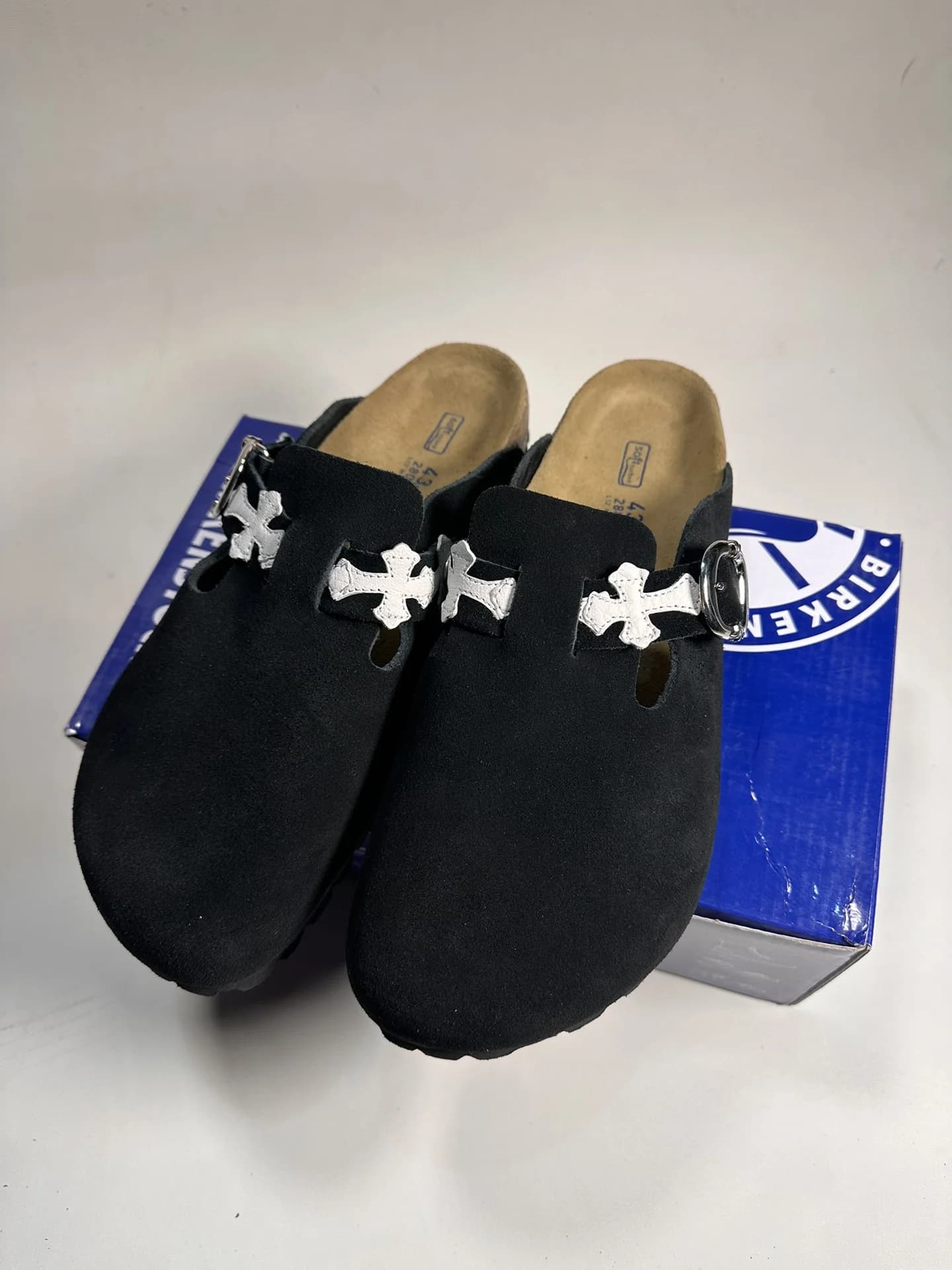 Тапки Chrome Hearts x Birkenstock