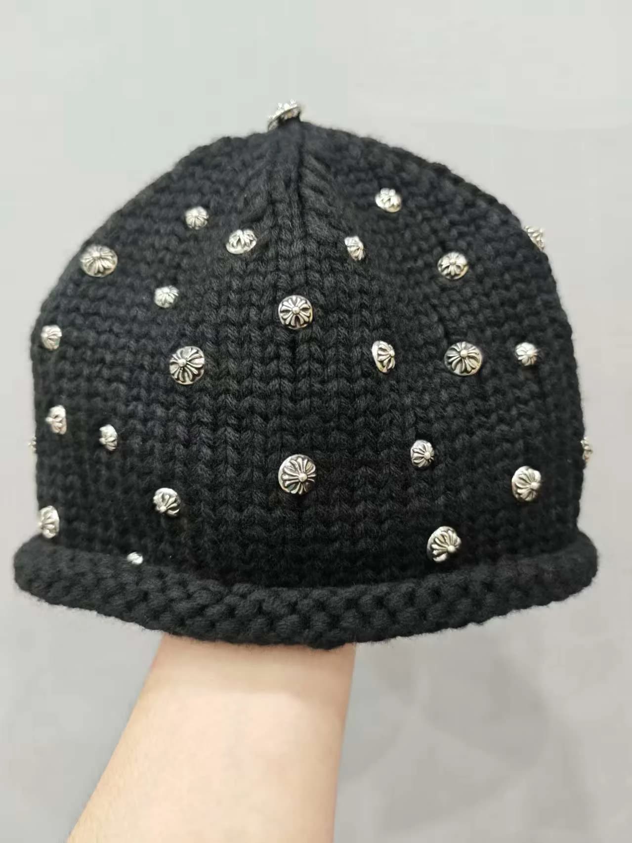 Кашемировая шапка-бини Chrome Hearts черного цвета, вид сзади