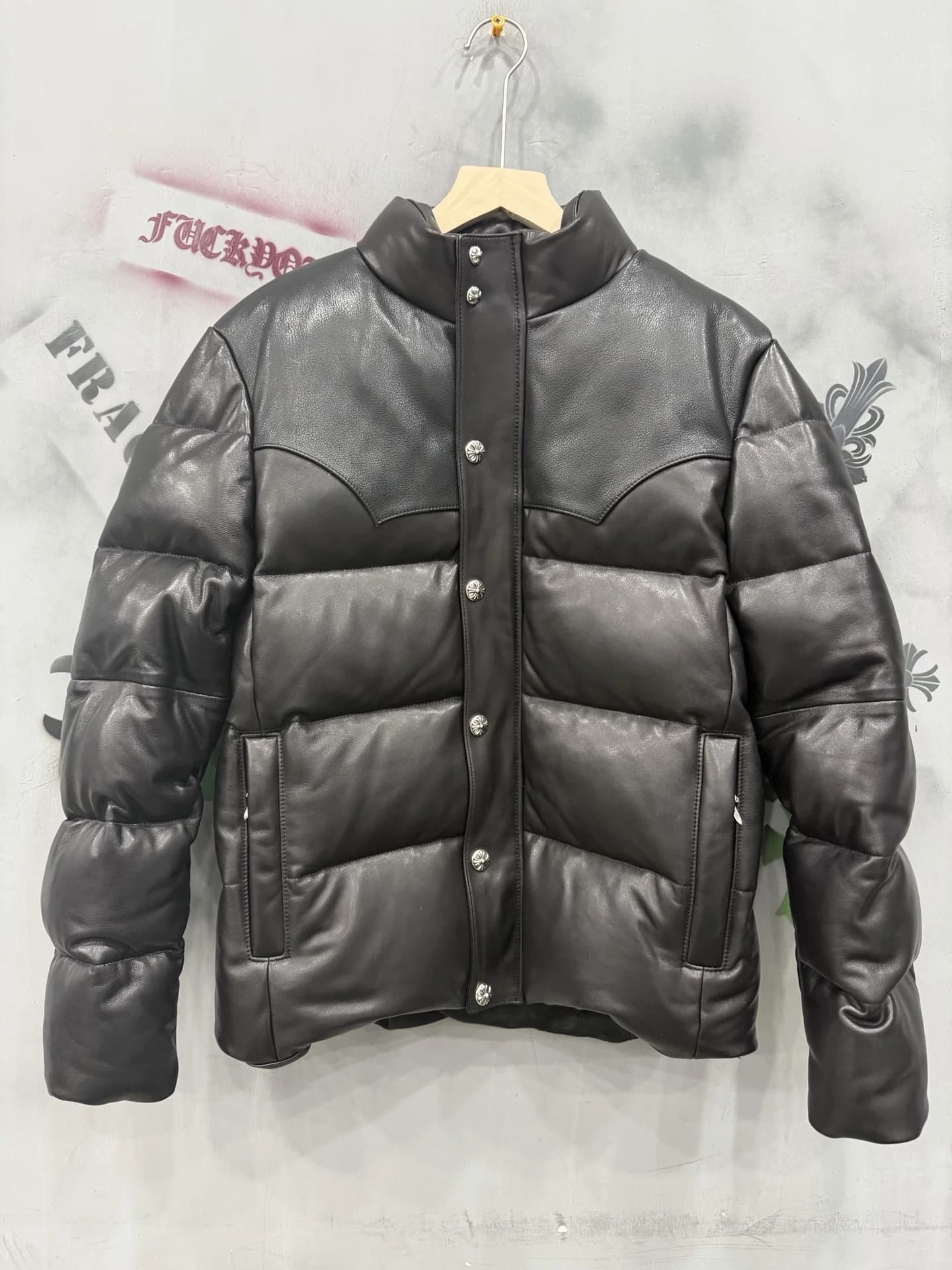 Chrome Hearts Кожаный пуховик