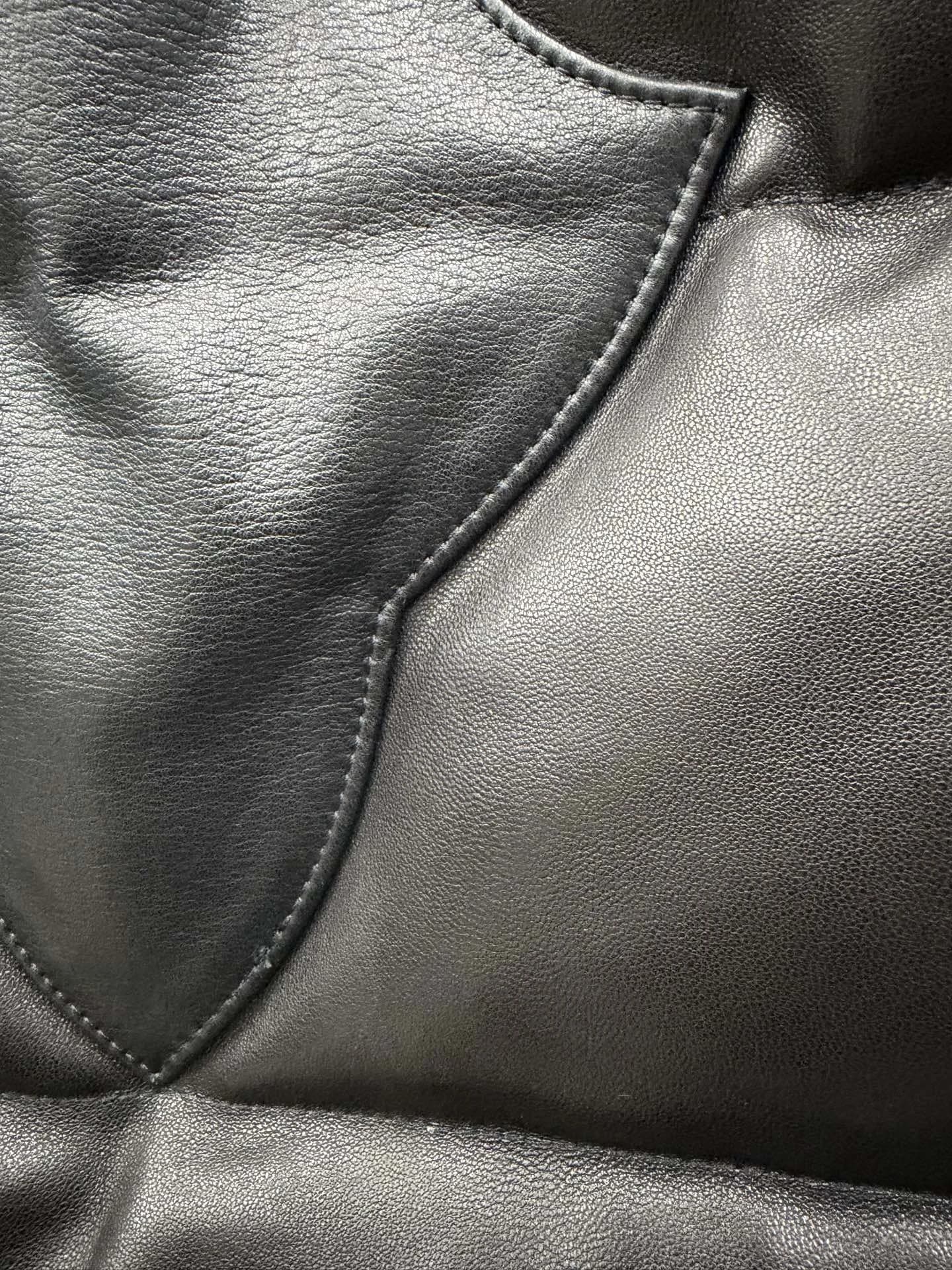 Chrome Hearts Кожаный пуховик