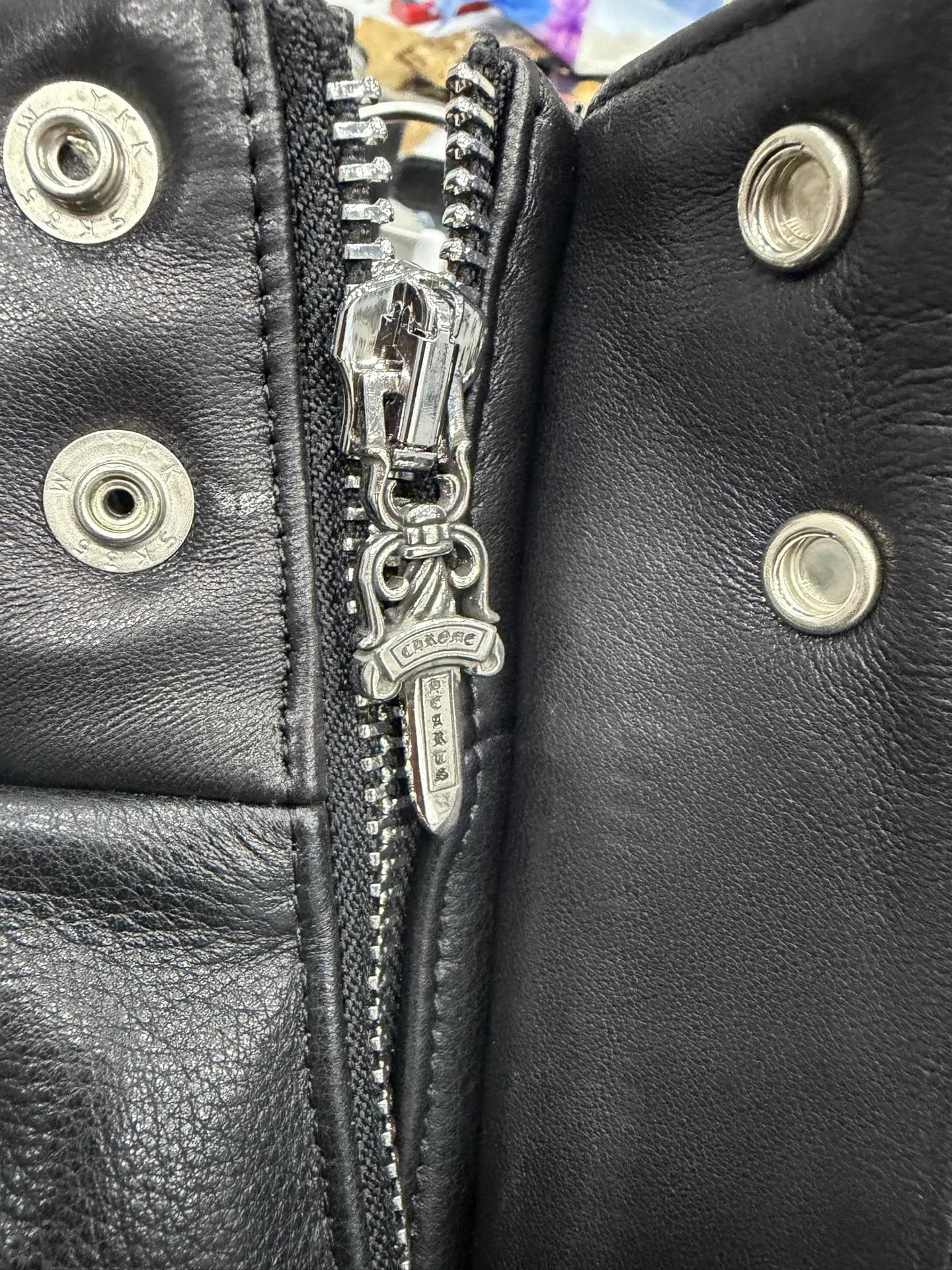 Chrome Hearts Кожаный пуховик