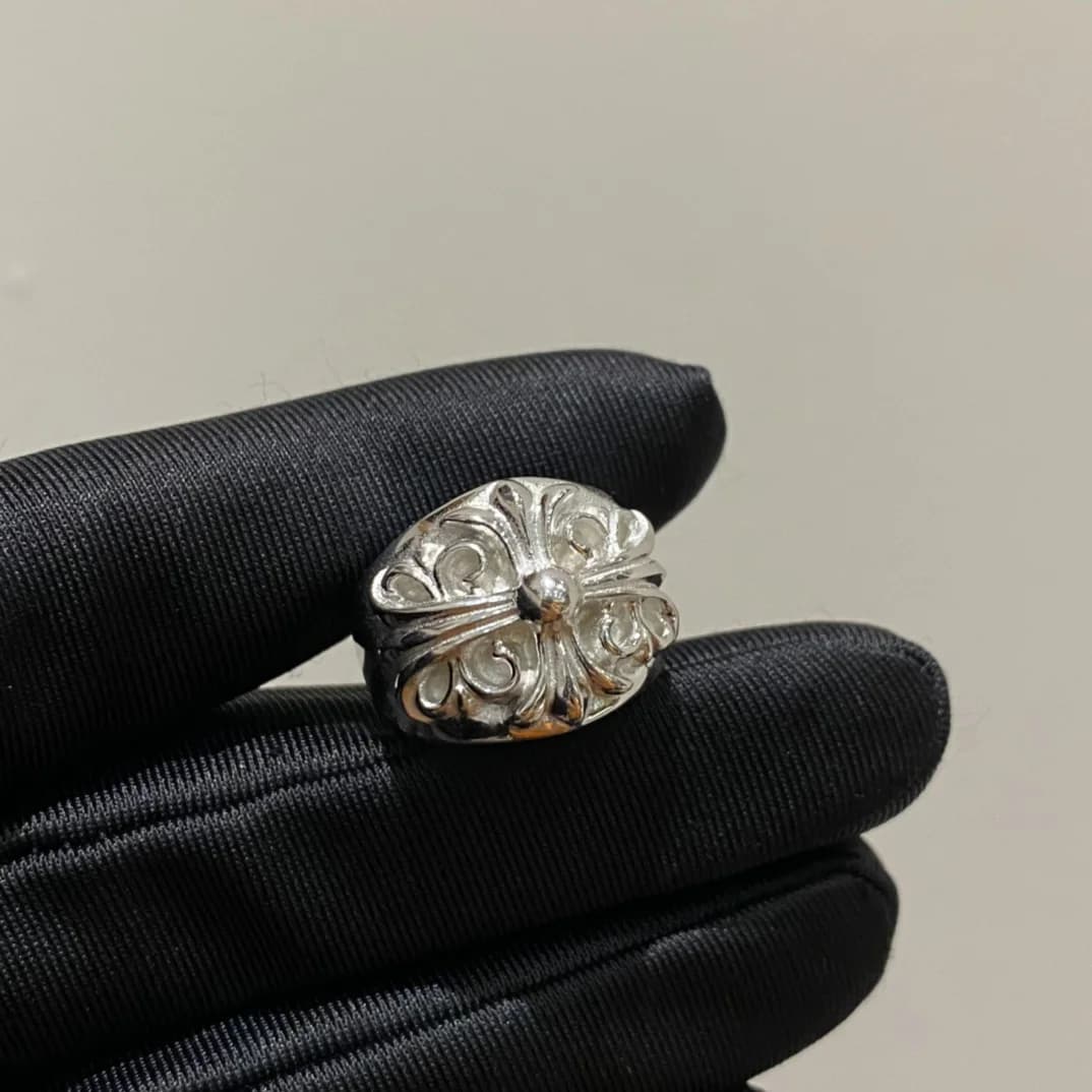 Серебряное кольцо Chrome Hearts Keeper, вид спереди