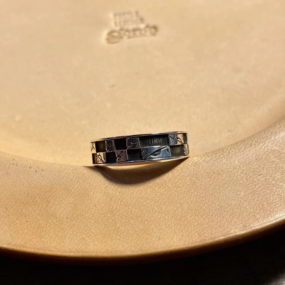 Серебряное кольцо Chrome Hearts Matty Boy 6mm, вид сбоку