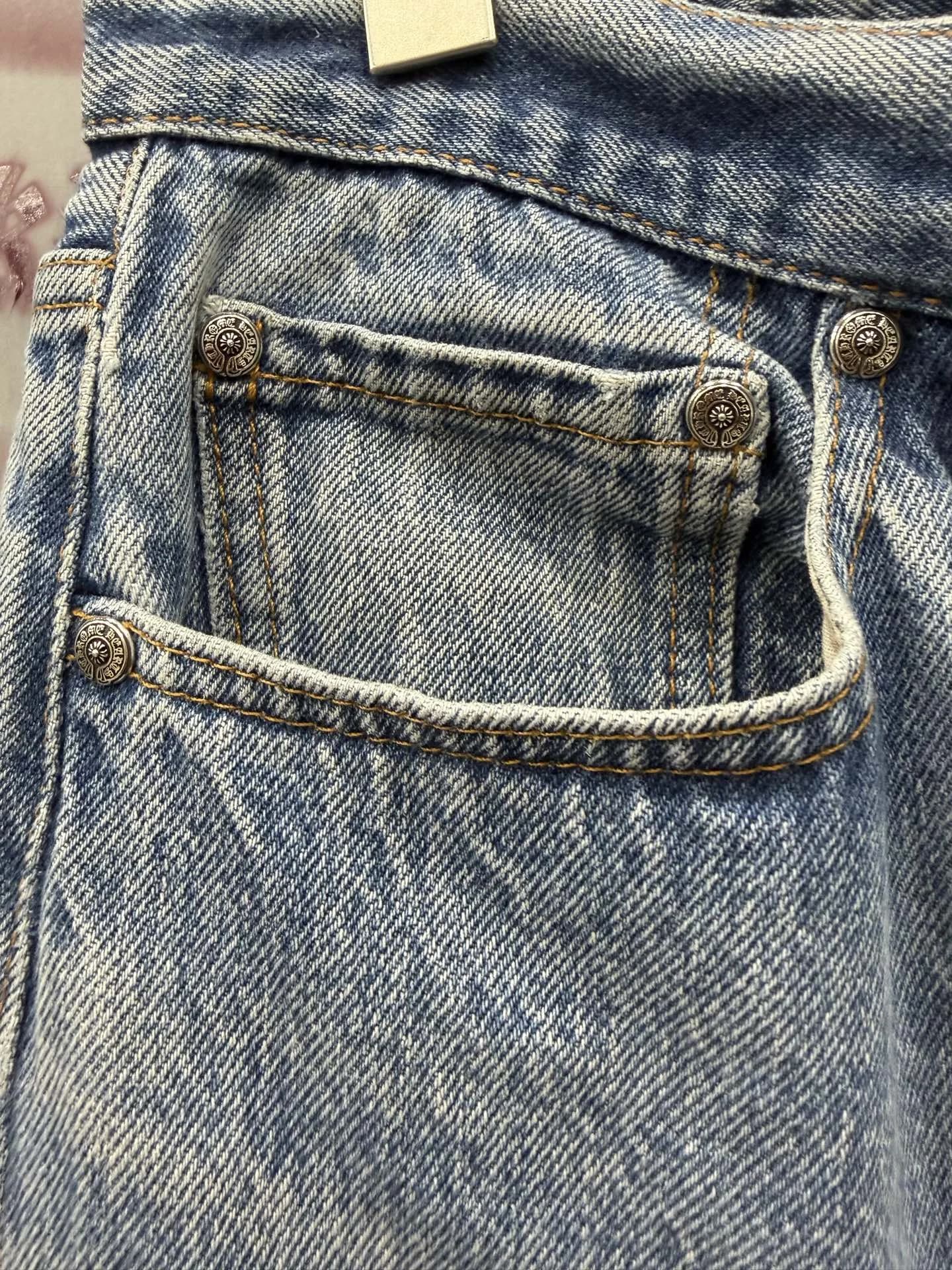 Передний карман джинсов Chrome Hearts x Levi's 501 с заклепками