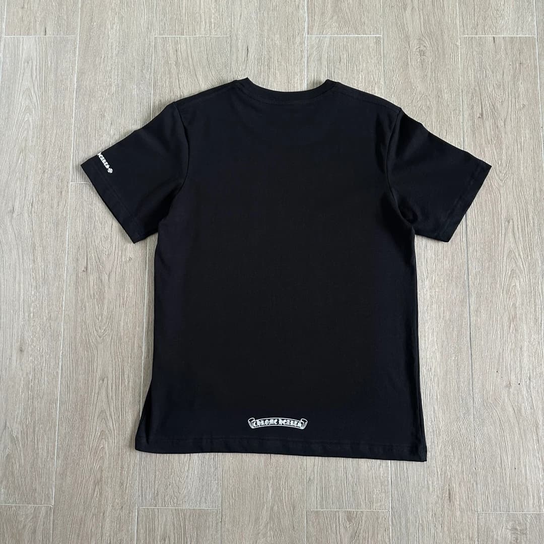 Черная футболка Chrome Hearts сзади