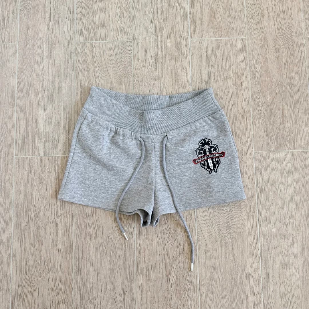 Серые трикотажные шорты Chrome Hearts, вид спереди