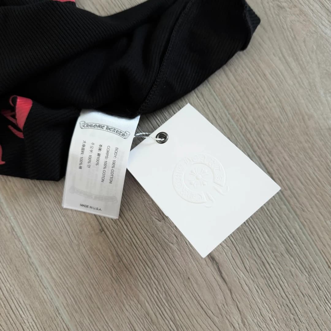 Ярлык с составом ткани майки Chrome Hearts
