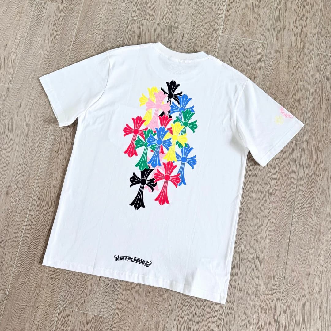 Футболка Chrome Hearts белого цвета сзади под углом