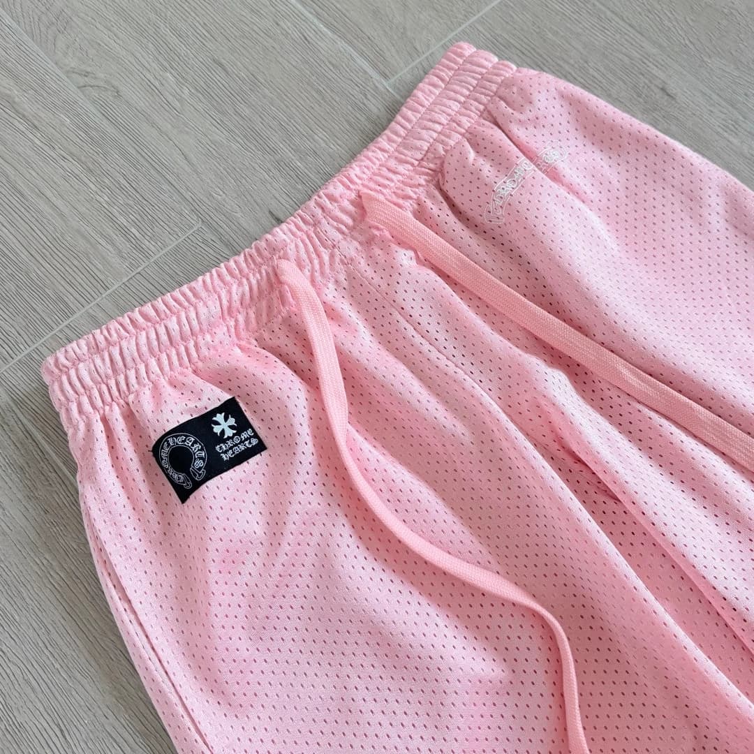 Эластичный пояс розовых штанов Chrome Hearts с нашивкой