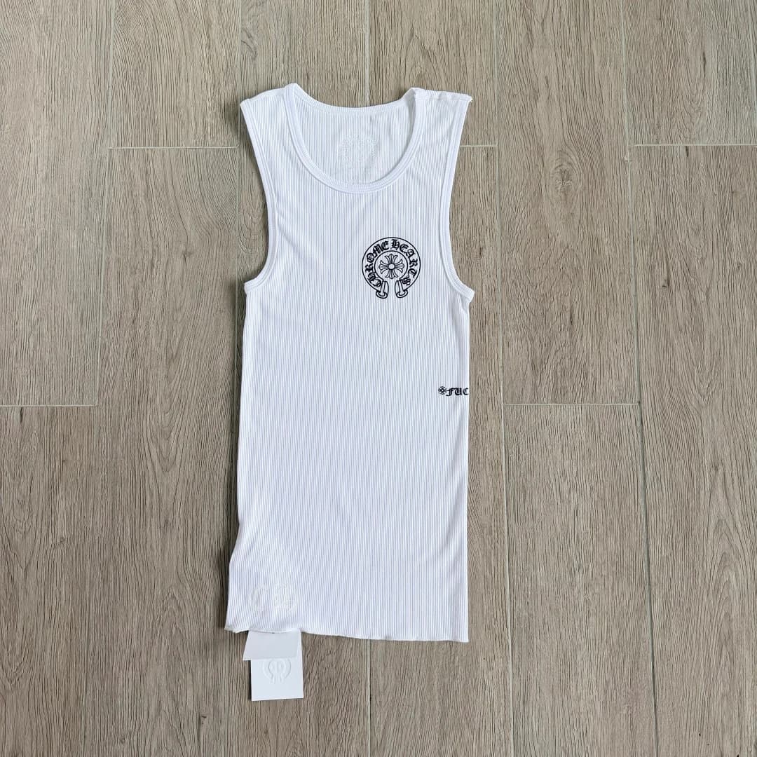 Белая майка Chrome Hearts, вид спереди