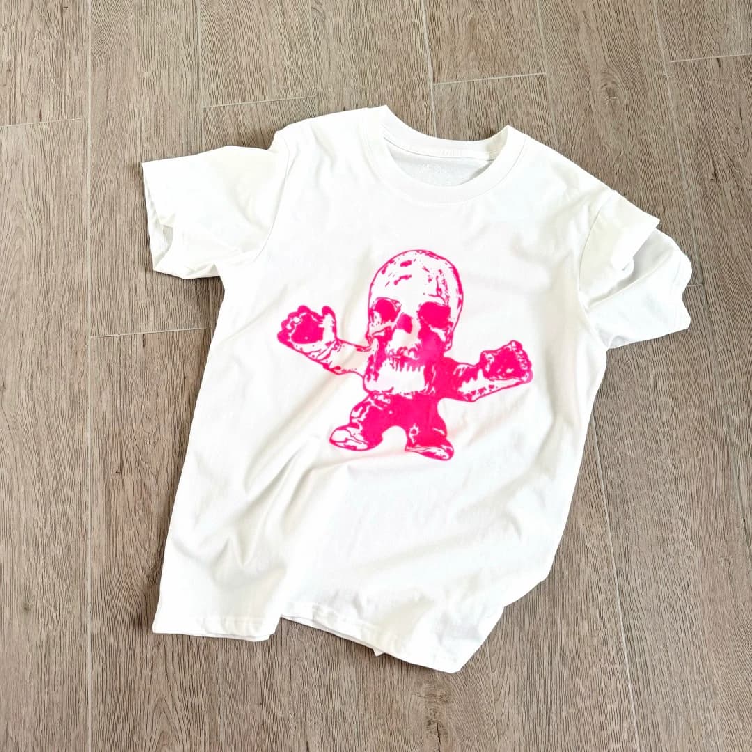 Белая футболка Chrome Hearts с розовым принтом Foti