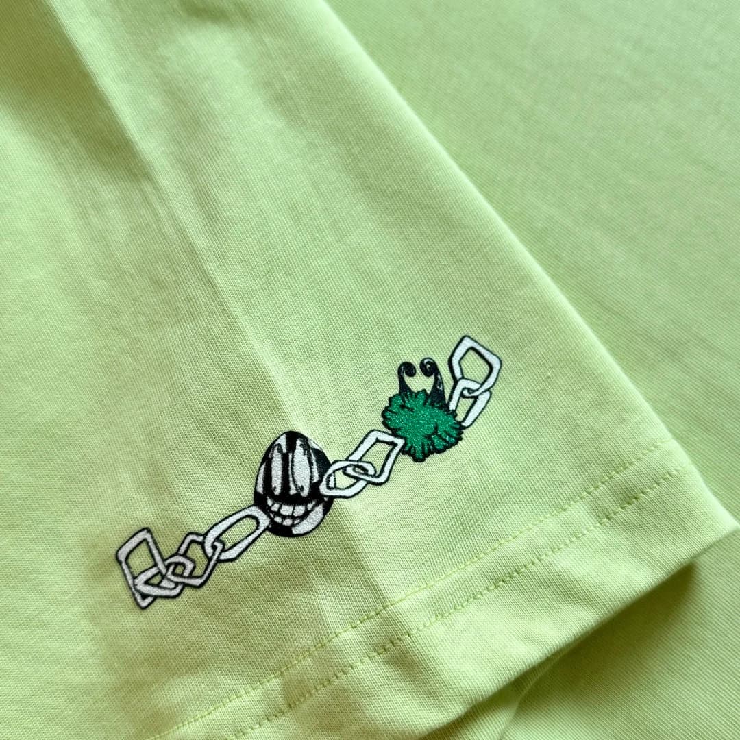 Принт на рукаве футболки Chrome Hearts Matty Boy