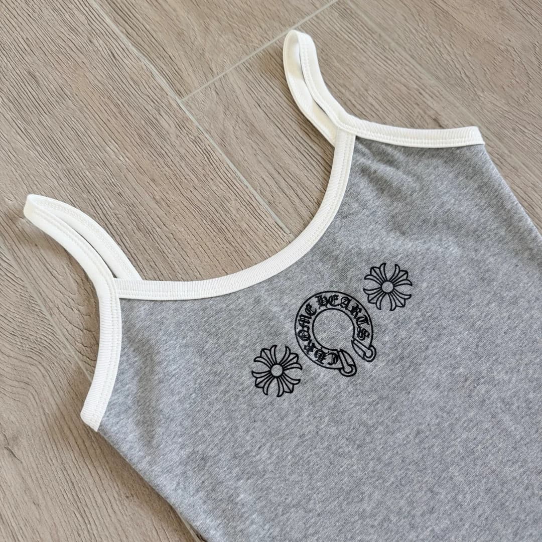 Верхняя часть серого платья Chrome Hearts с бретелями