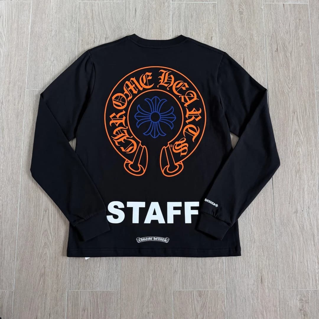 Черный лонгслив Chrome Hearts STAFF, вид сзади с принтом
