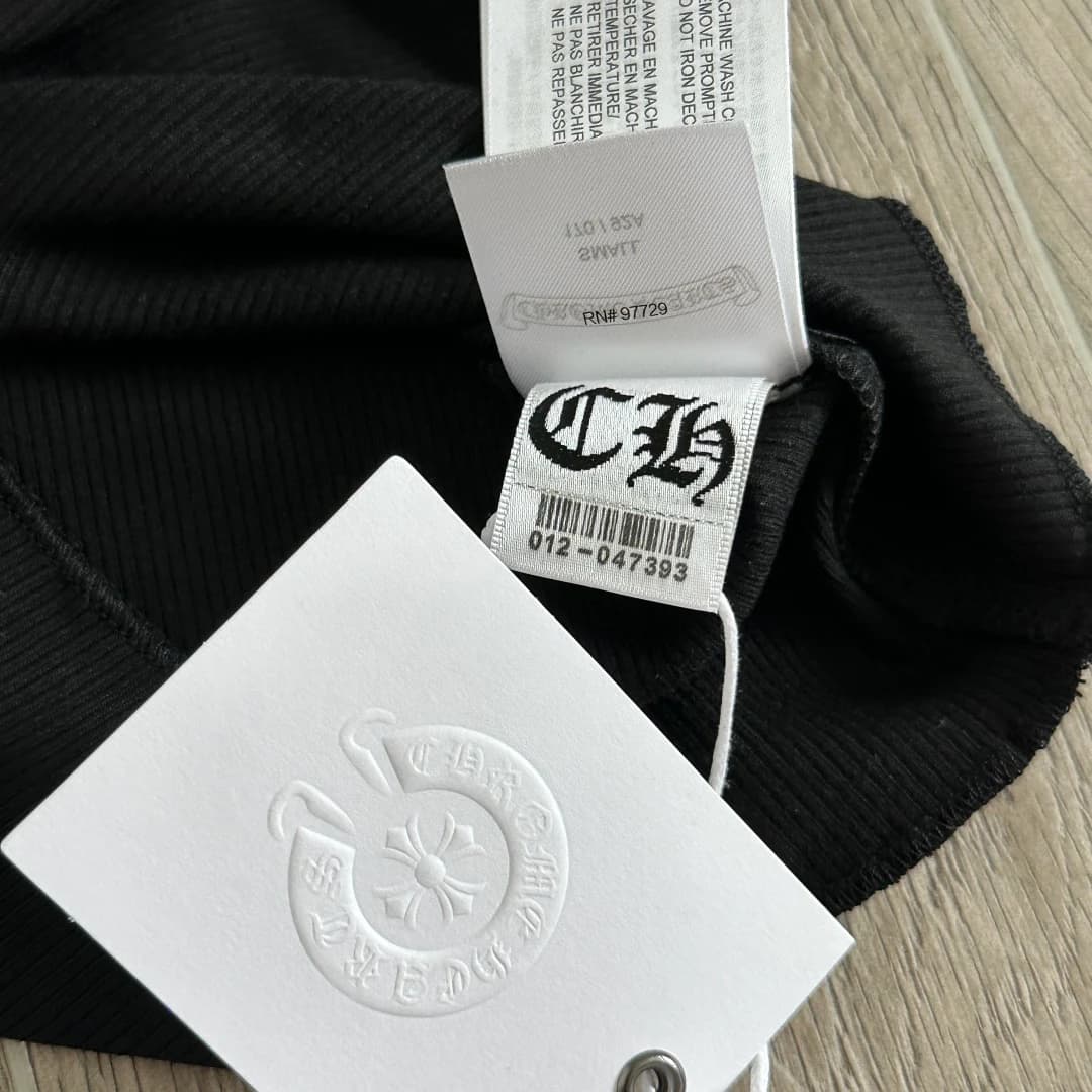 Фирменные бирки и ярлыки Chrome Hearts