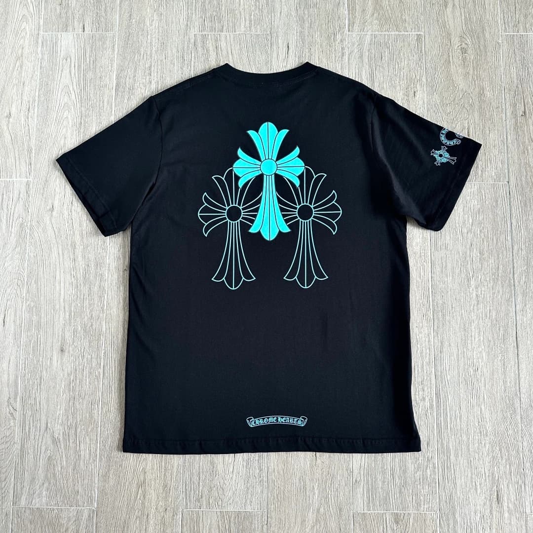Черная футболка Chrome Hearts CH23SS, вид сзади