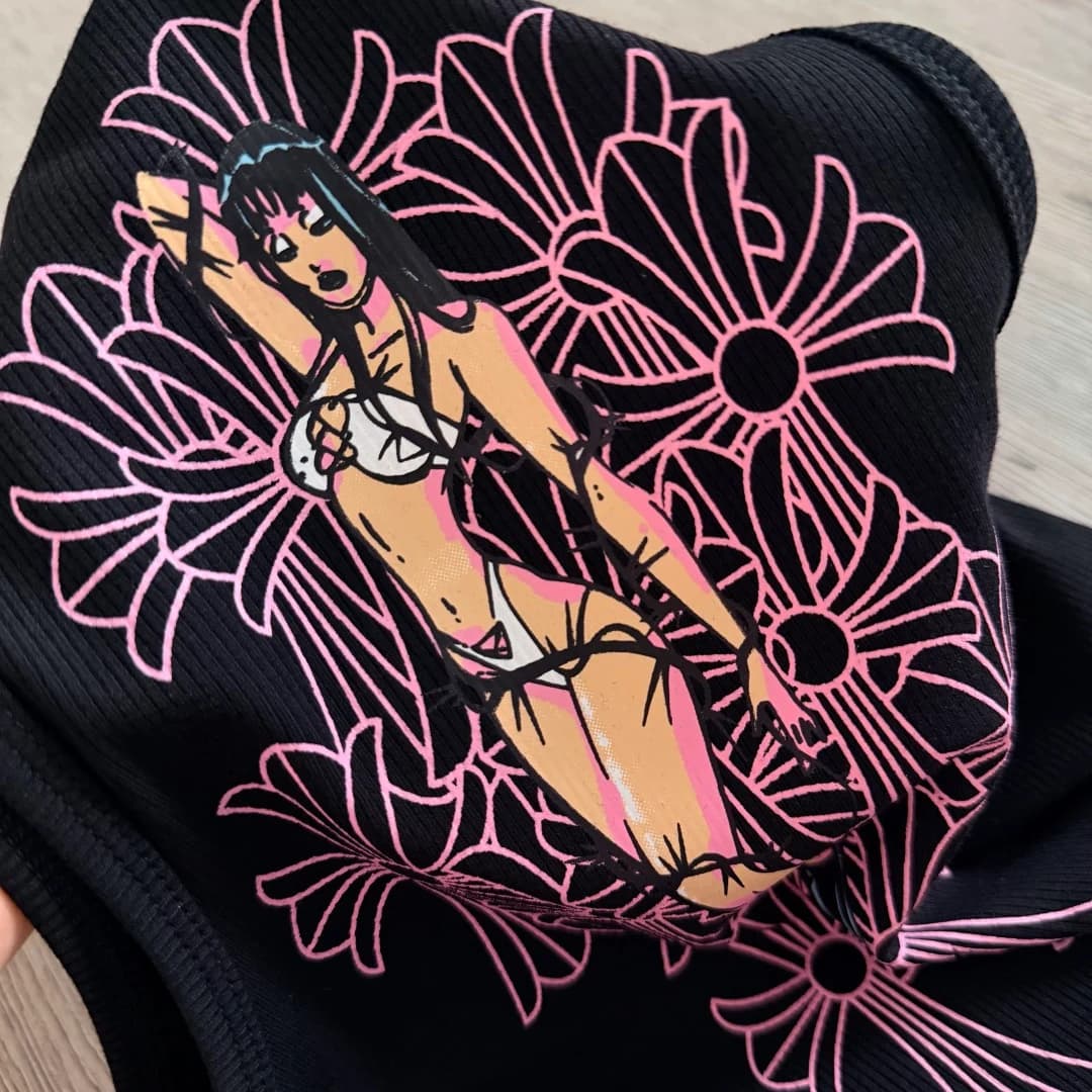 Графичный принт на спине черного платья-майки Chrome Hearts Deadly Doll