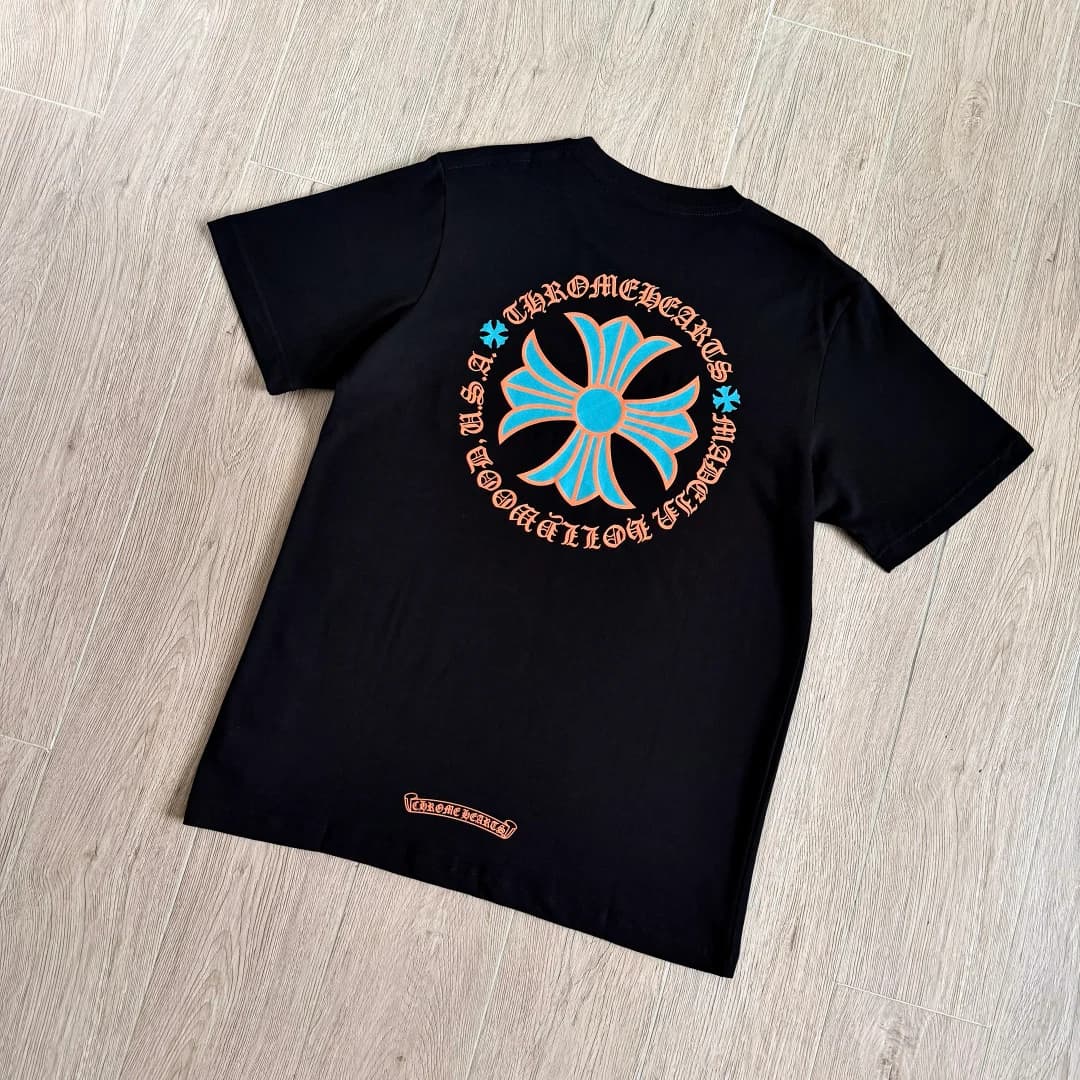 Черная футболка Chrome Hearts Miami Limited Edition сзади под углом