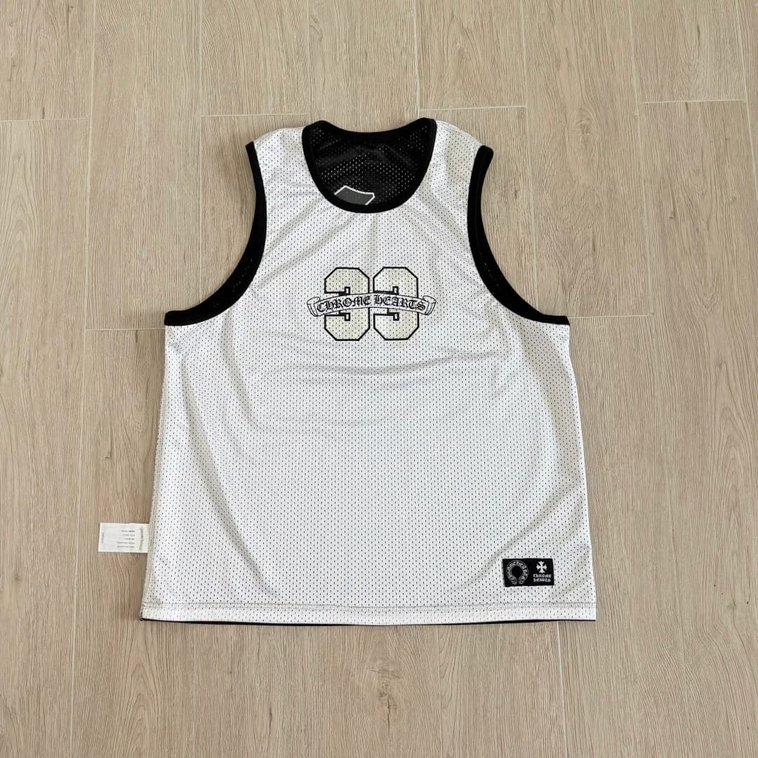 Двусторонняя майка Chrome Hearts, серебристо-серая сторона, вид спереди