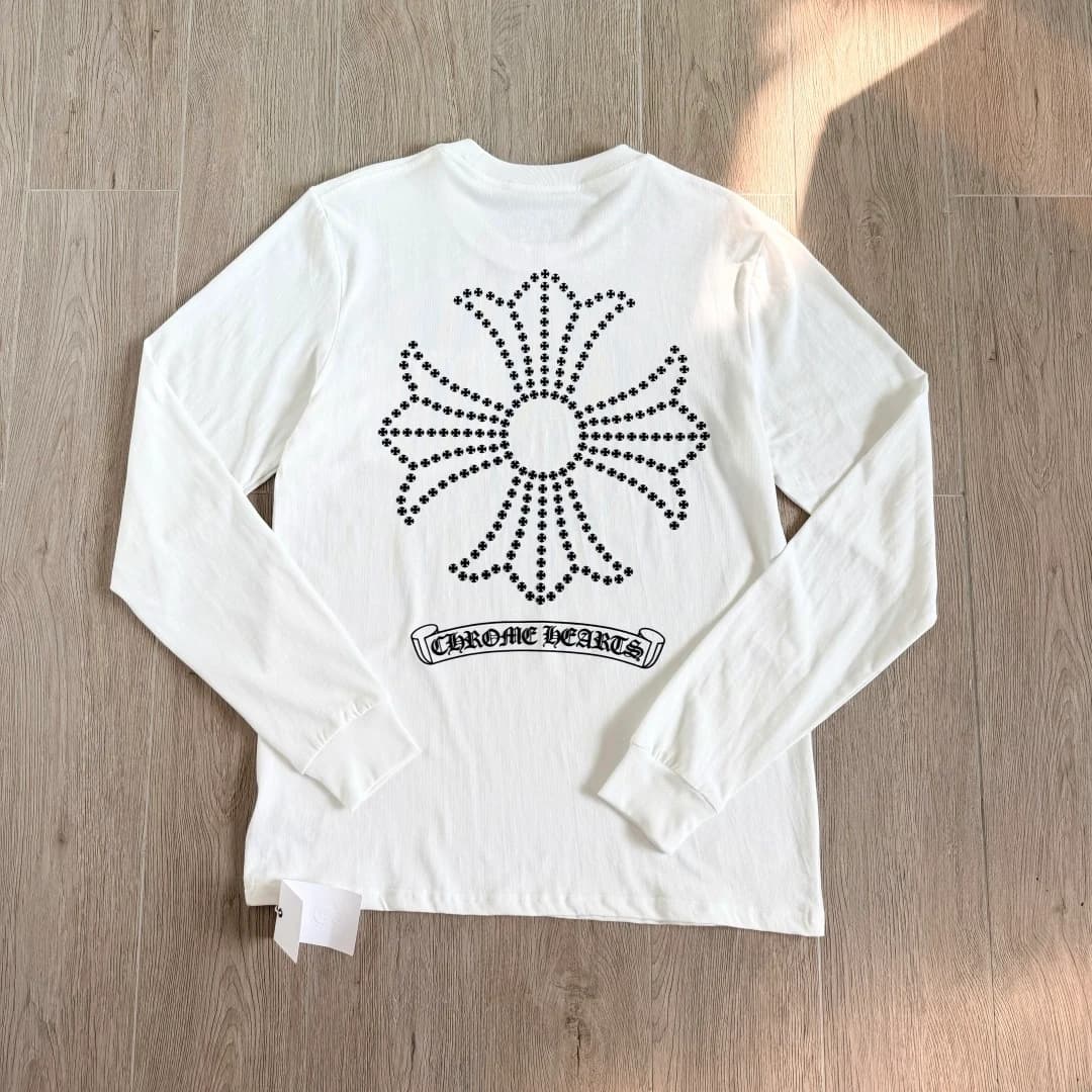 Белый лонгслив Chrome Hearts, вид сзади с принтом