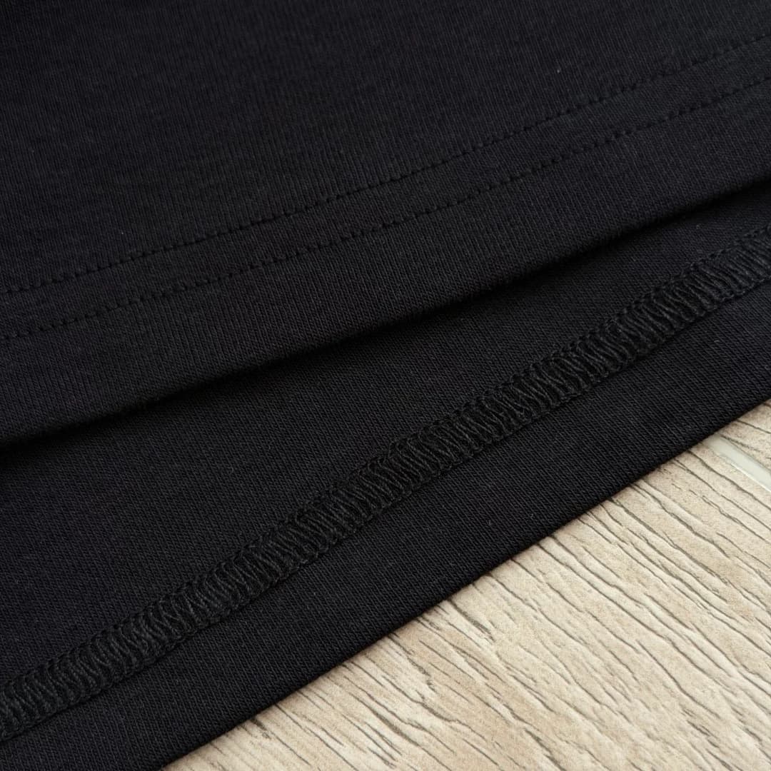 Шов на подоле платья Chrome Hearts