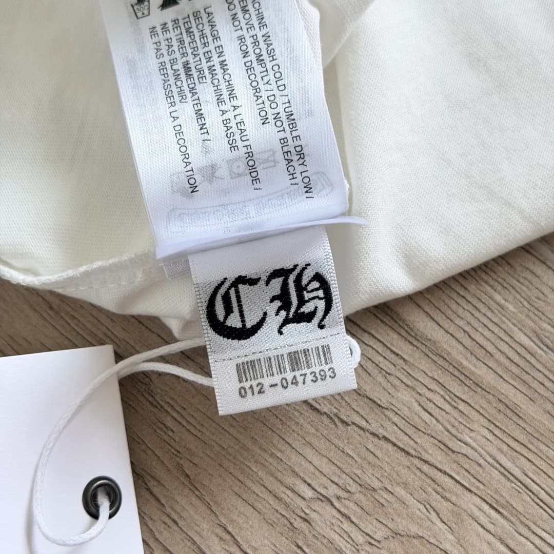 Внутренняя бирка с логотипом Chrome Hearts