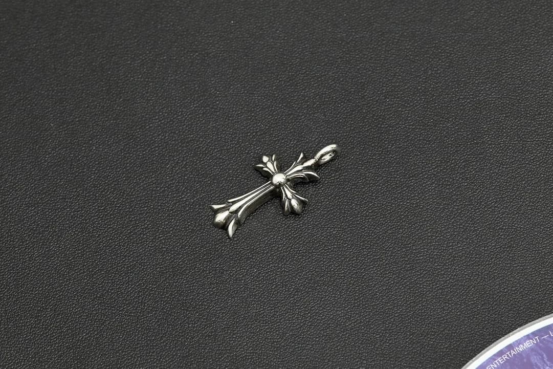 Вид спереди на подвеску Double Cross