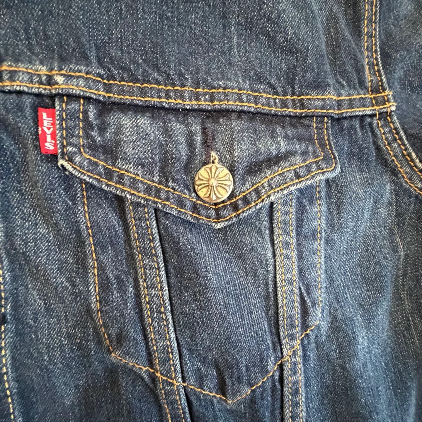 Chrome Hearts x Levi's Джинсовая куртка с кожаными патчами
