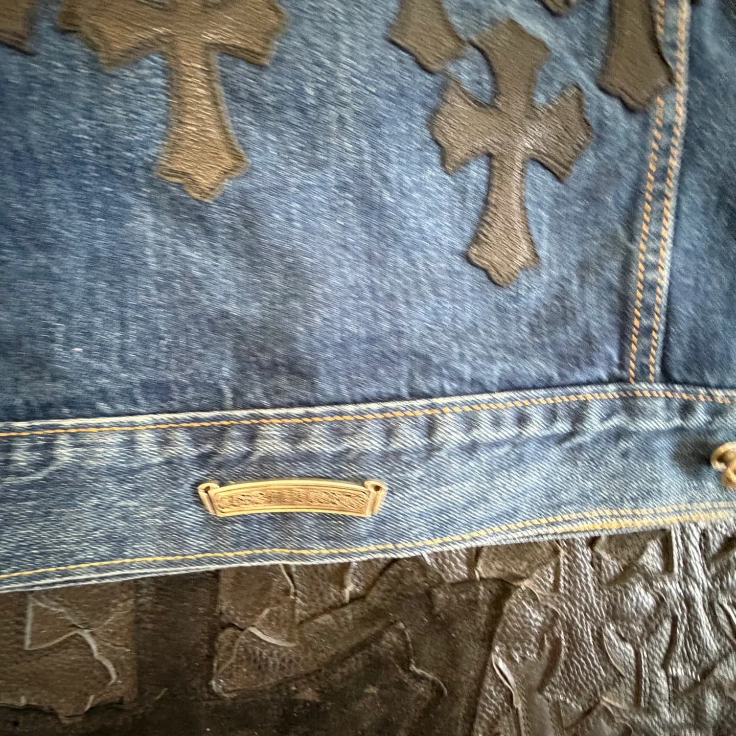 Chrome Hearts x Levi's Джинсовая куртка с кожаными патчами
