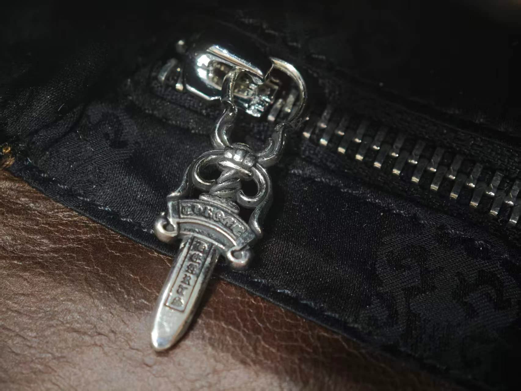 Внутренний карман на молнии с серебряным пуллером Dagger