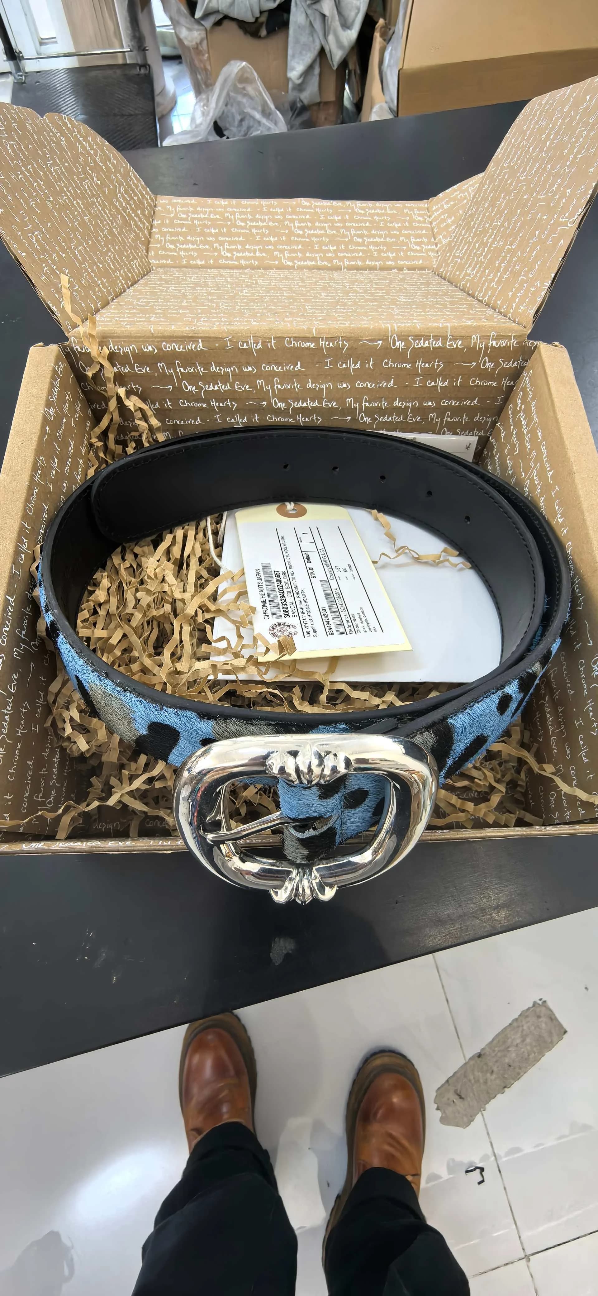 Голубой ремень Chrome Hearts с леопардовым принтом в фирменной коробке