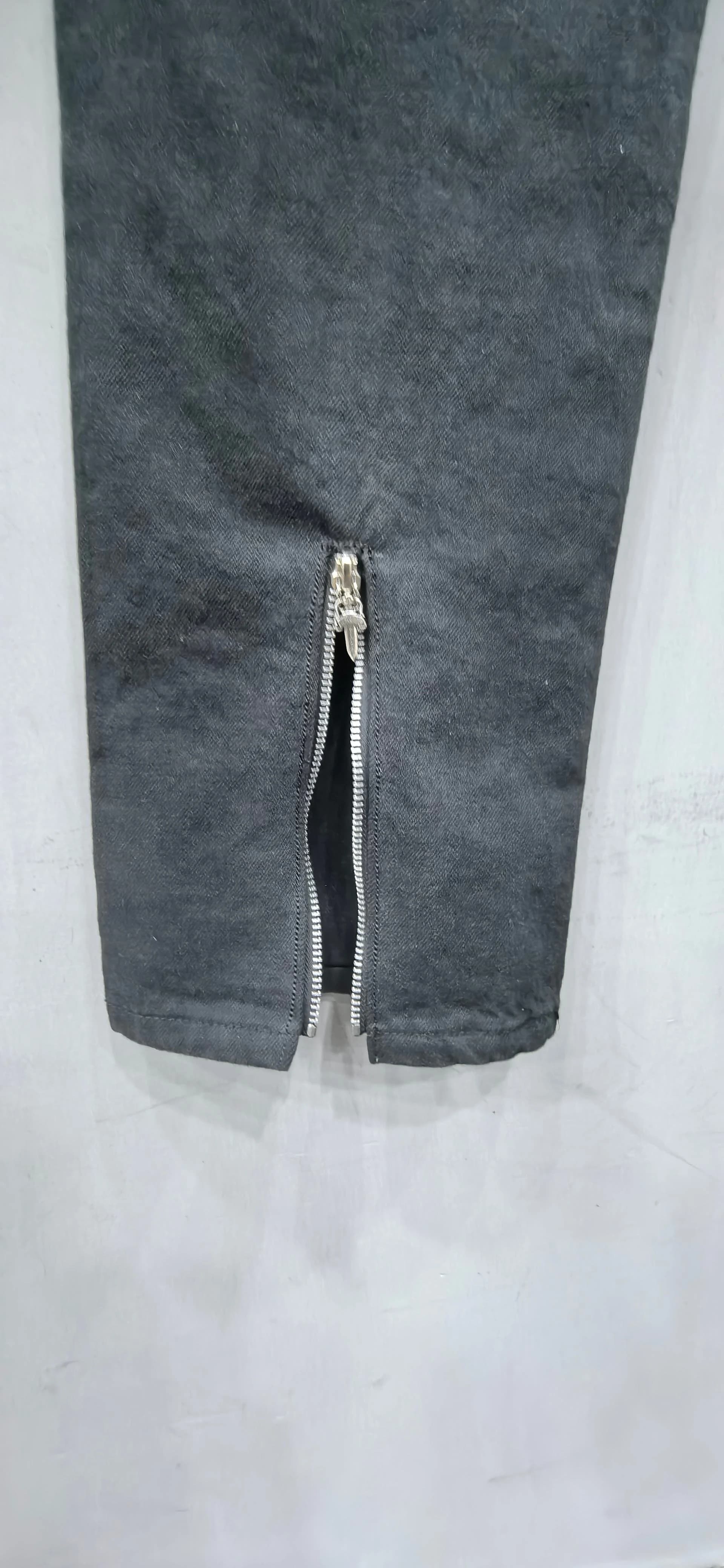 Chrome Hearts джинсы с нашивками