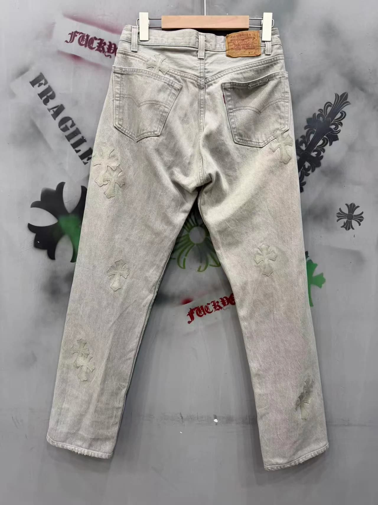 Серые джинсы Chrome Hearts x Levi's Vintage 501, вид сзади